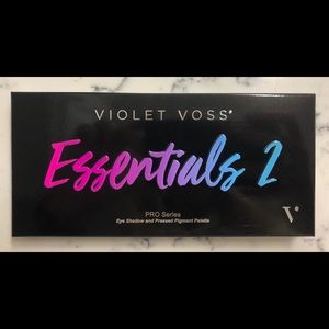 Violet Voss Essentials 2 Pro Series Palette